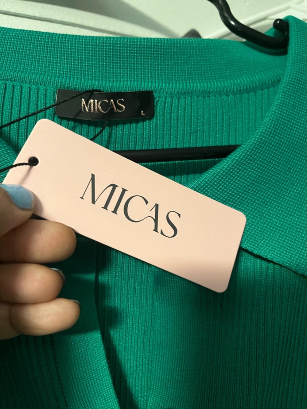 MICAS Women's Emerald Green Ribbed Cardigan Sweater